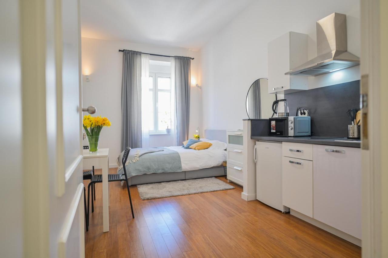 Berry Berry Studio Apartment ซาเกร็บ ภายนอก รูปภาพ