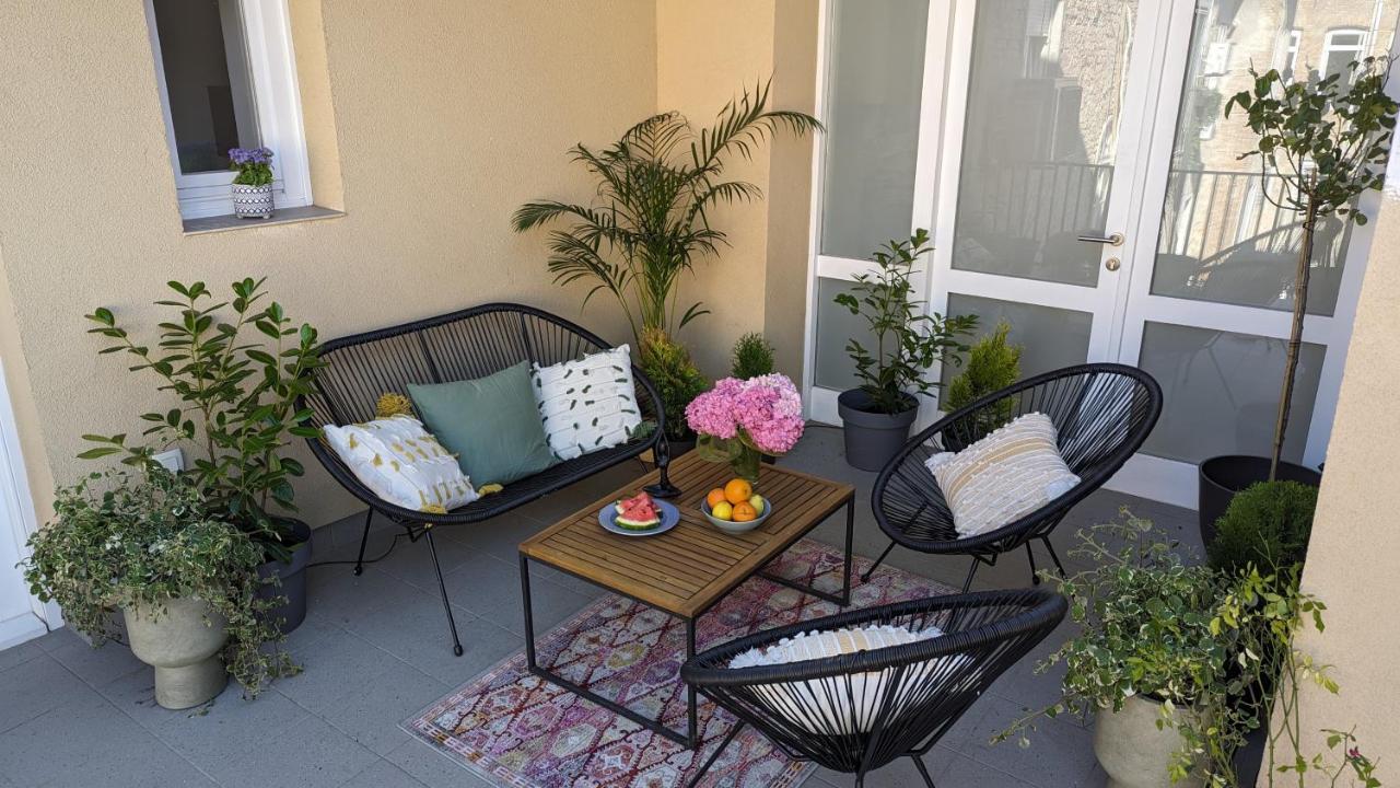 Berry Berry Studio Apartment ซาเกร็บ ภายนอก รูปภาพ